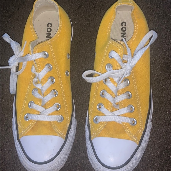 yellow low top converse